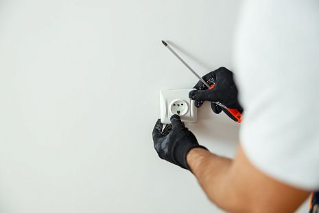 Розетка 123 стационарная 2Р+РЕ 32А 220В IP44 TDM